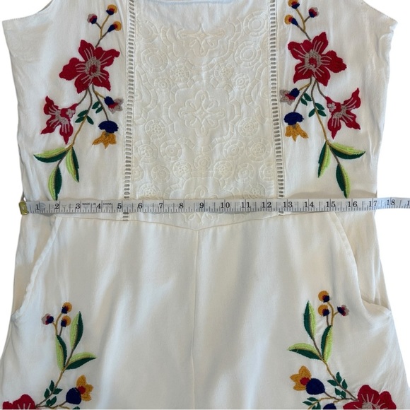 Guess Boho Festival Embroidered Apron Romper Woman’s Size 10 NWT - Picture 9 of 11